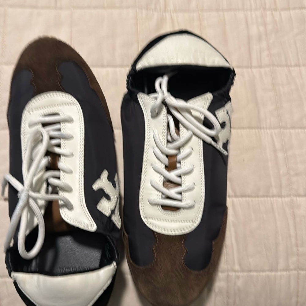 Tory Burch sneaker excellent condition